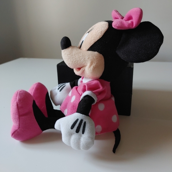 Disney| Minnie mouse pink outfit stuffed toy - Picture 3 of 8